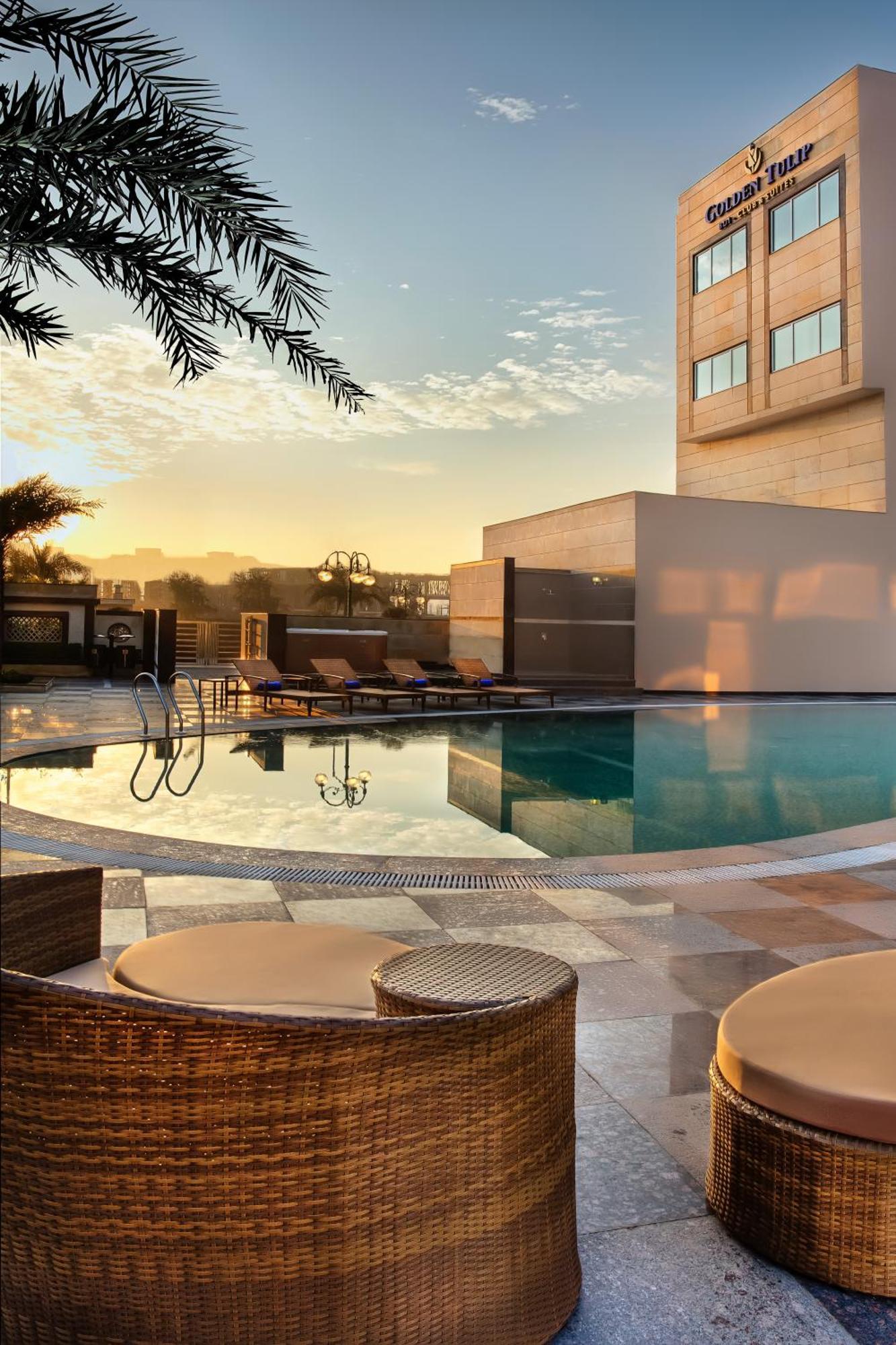 Golden Tulip Bhiwadi Otel Dış mekan fotoğraf